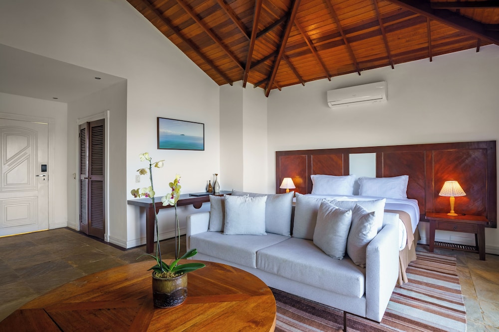 Premium Room, Bathtub, Sea View - Photo 1