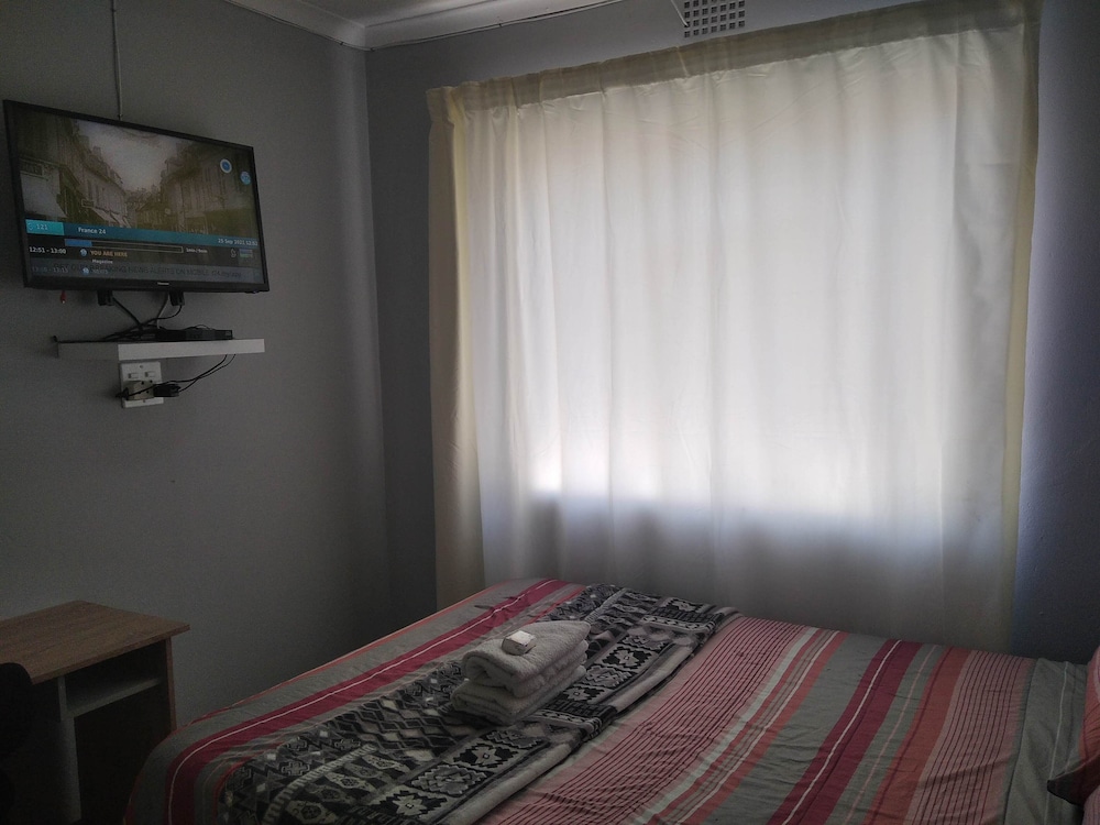Basic Double Room, 1 Double Bed (Goodnews Cottage) photo 1