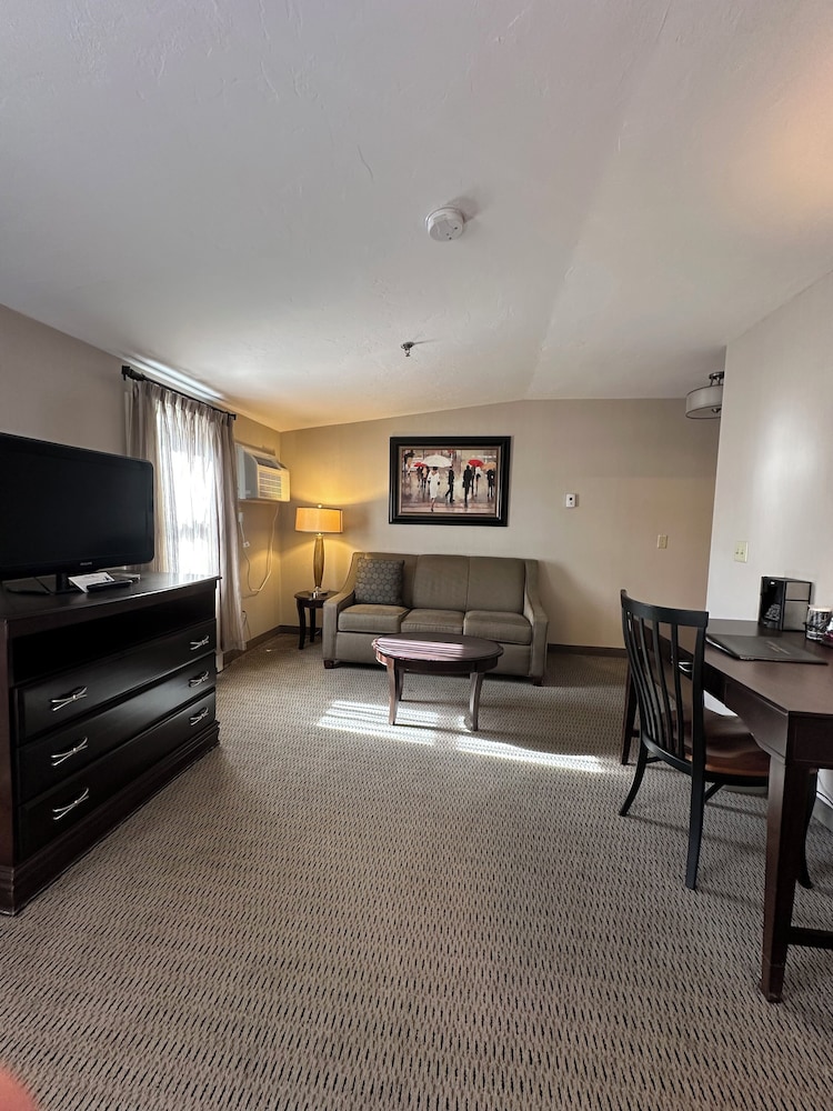 Standard Single Room, 1 King Bed with Sofa bed photo 2