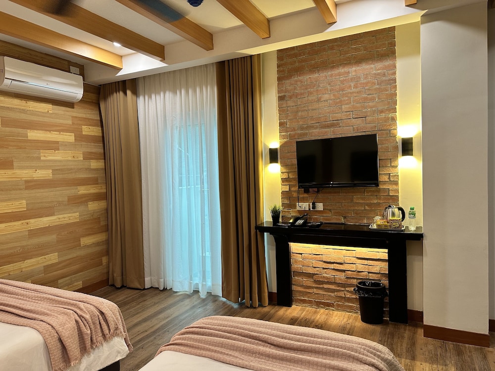 Deluxe Triple Room - Photo 4