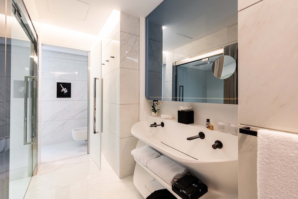 Gallery Suite thumbnail 6