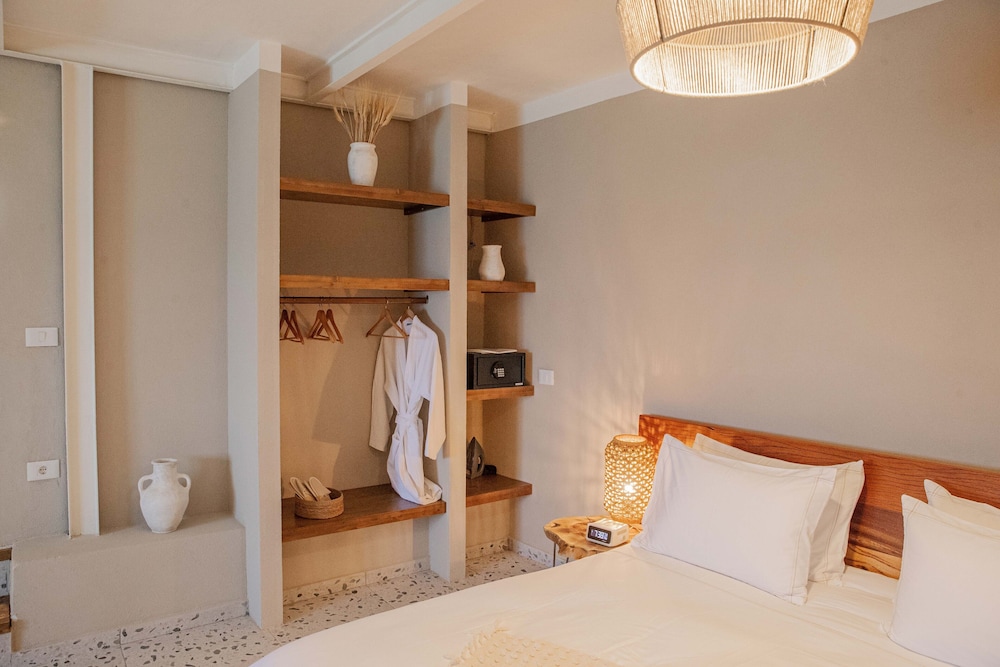 Luxury Studio Suite photo 2