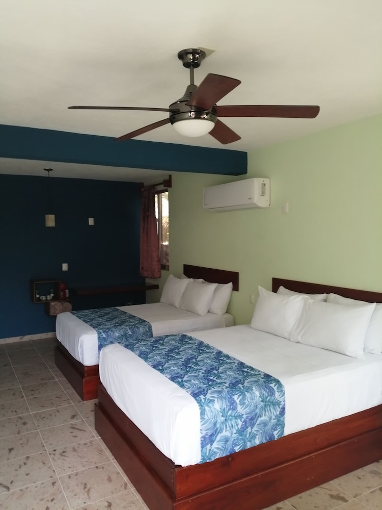 Family Quadruple Room photo 1