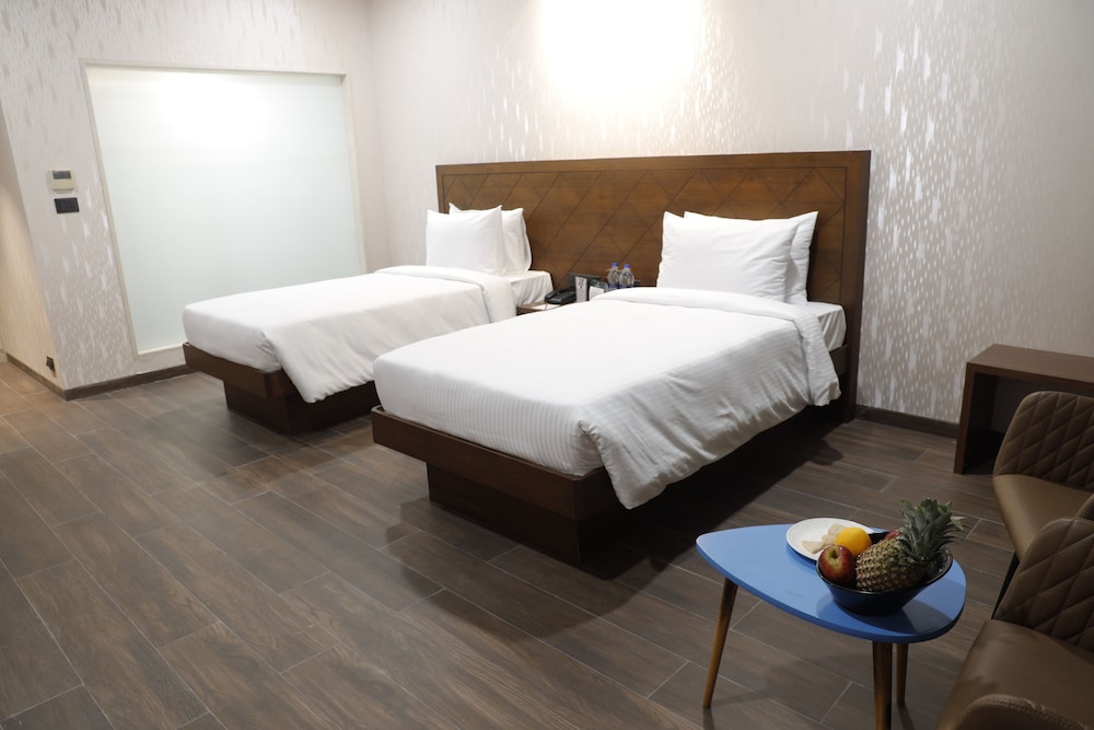 Standard Twin Room - Photo 5