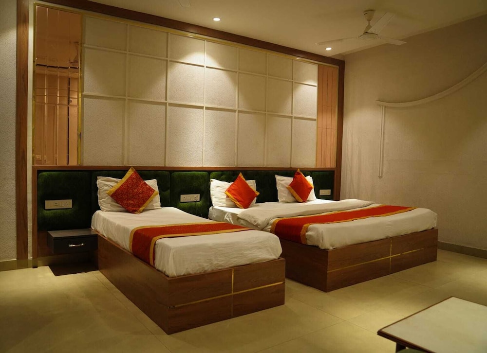 Triple Bed Suite