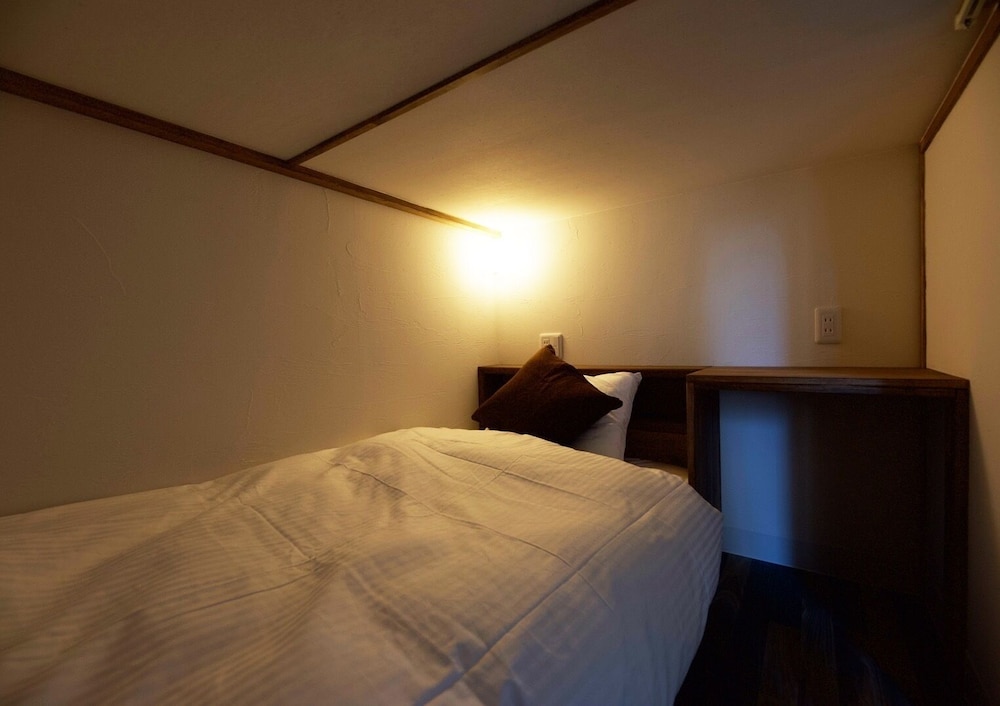 Basic Shared Dormitory, 1 Twin Bed photo 3
