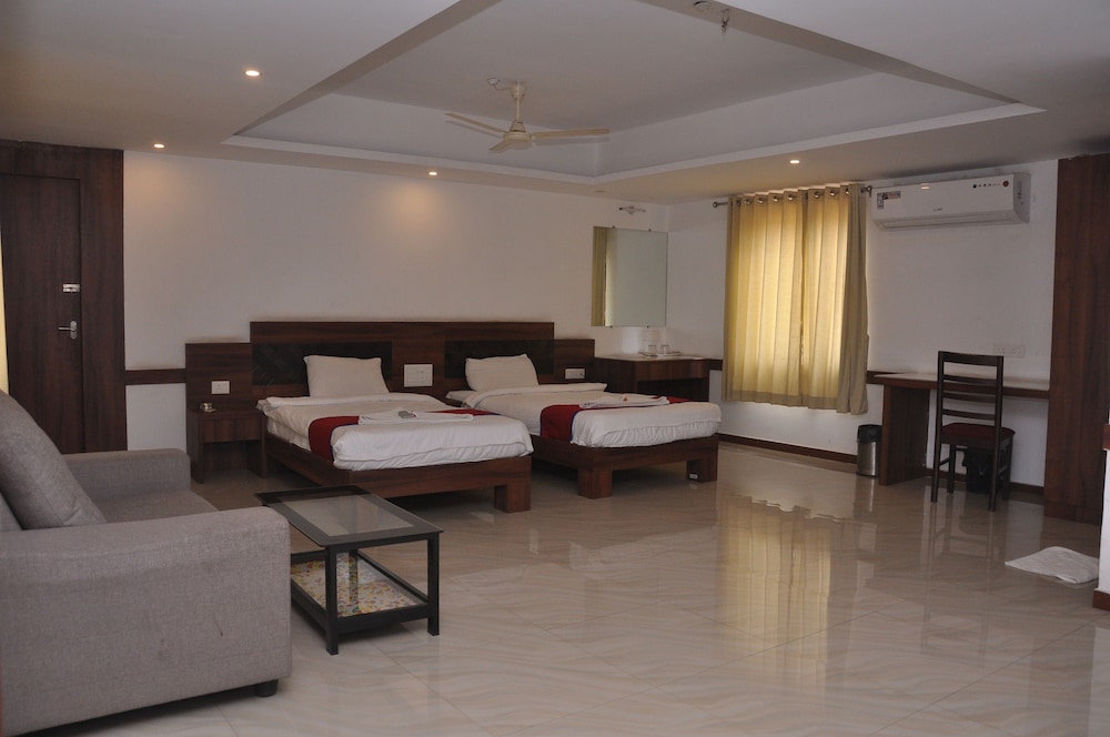 Luxury Suite, 1 Large Twin Bed, Non Smoking photo 1