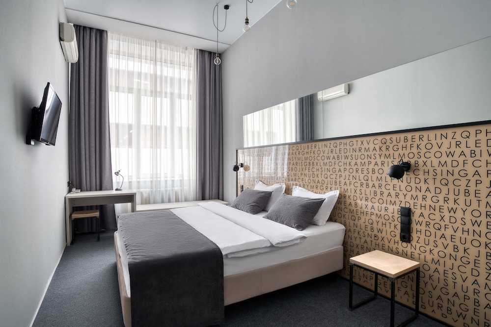 Standard Double or Twin Room photo 3