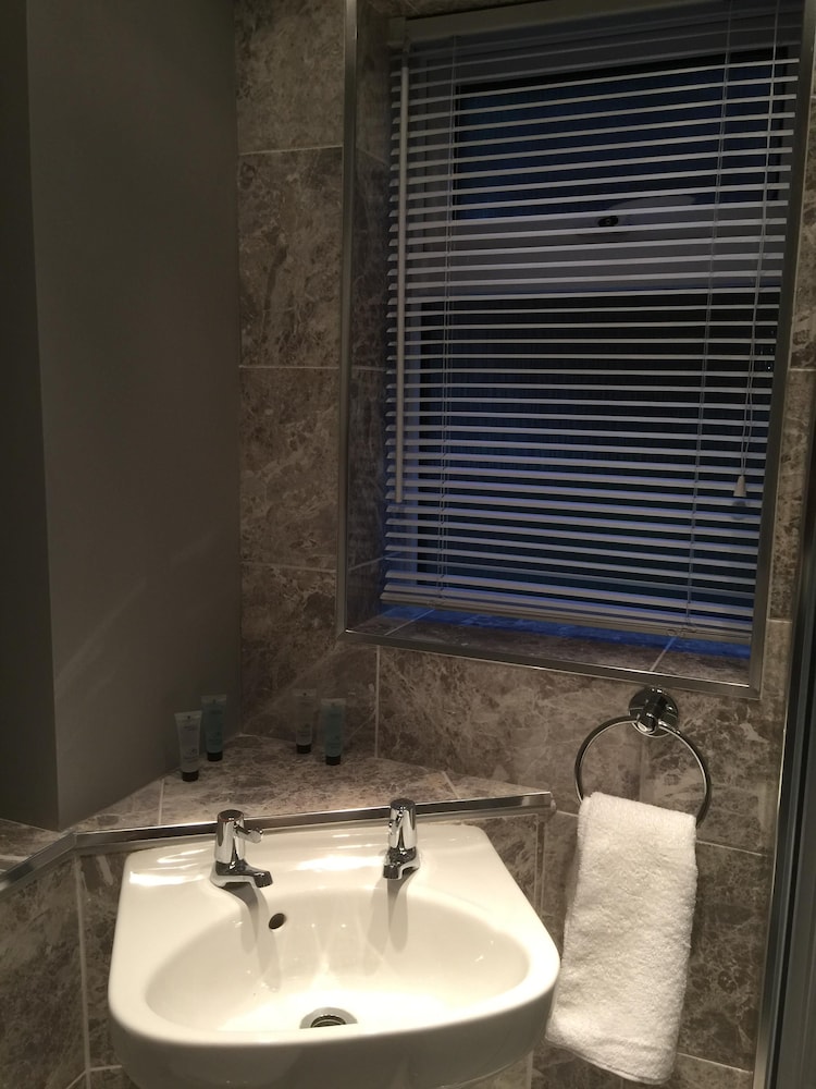 Basic Studio, Ensuite - Photo 5
