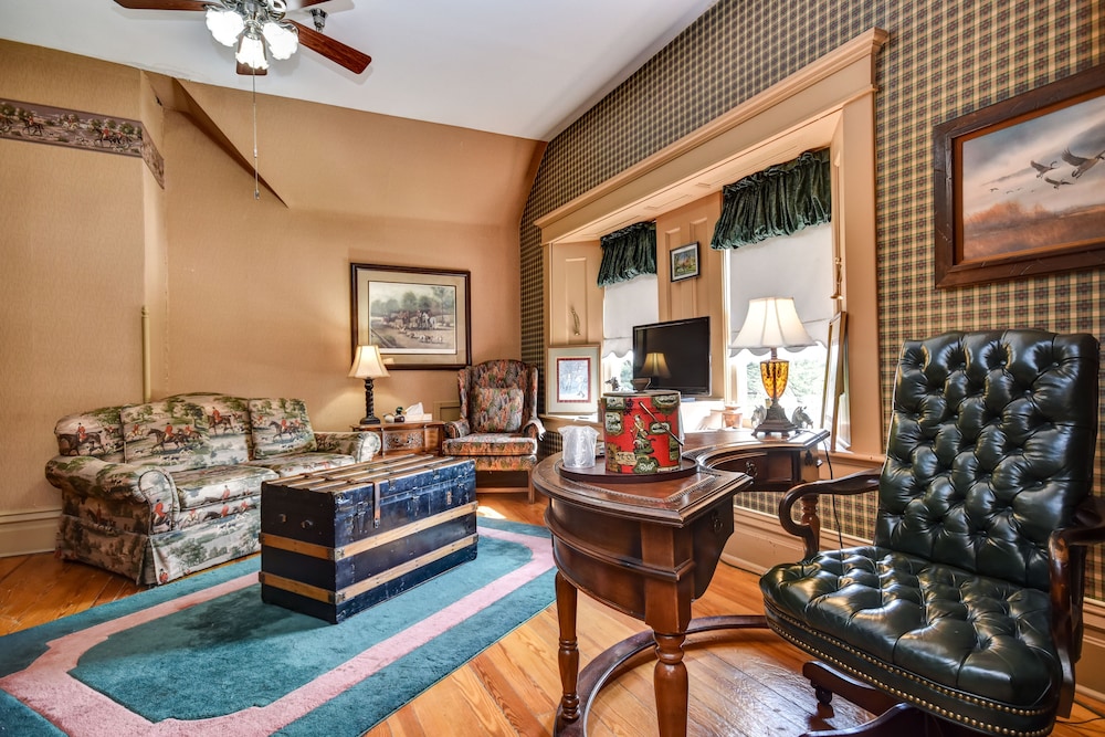 Suite (Hunt)