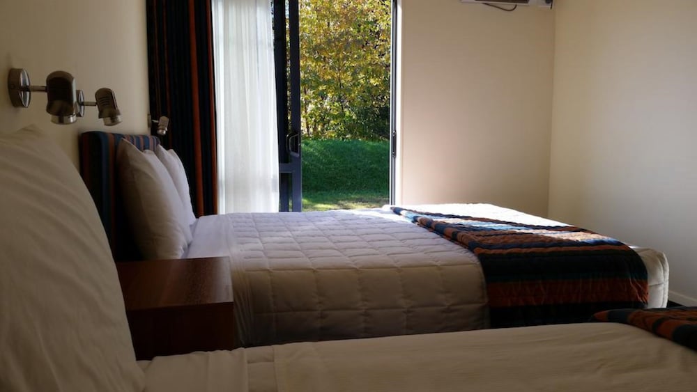 Apartment, 1 Bedroom, Kitchenette, Ground Floor photo 3