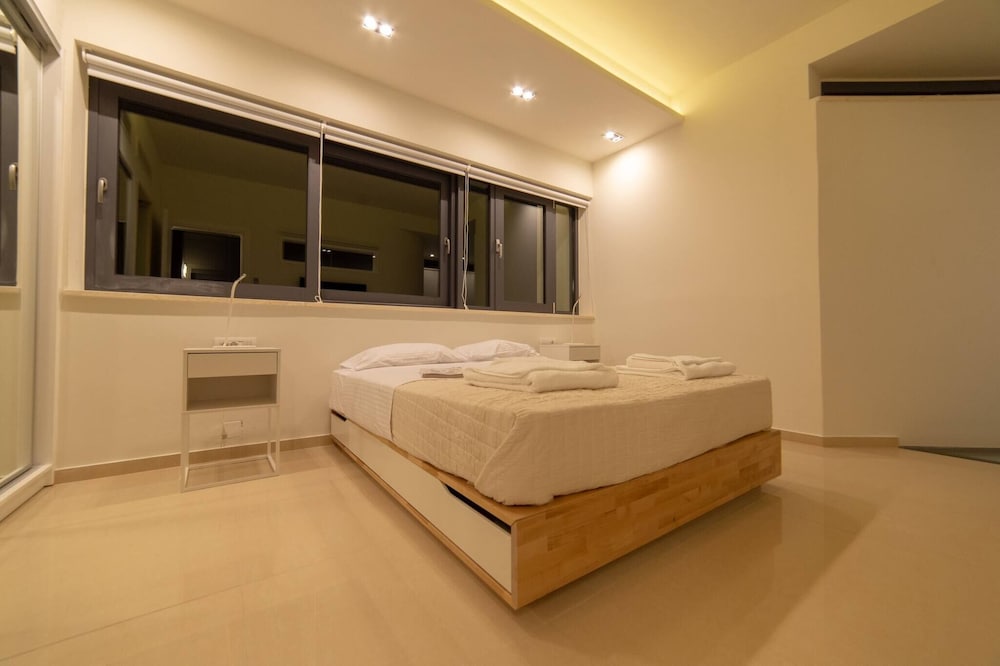 Villa, 4 Bedrooms, Private Pool, Garden View