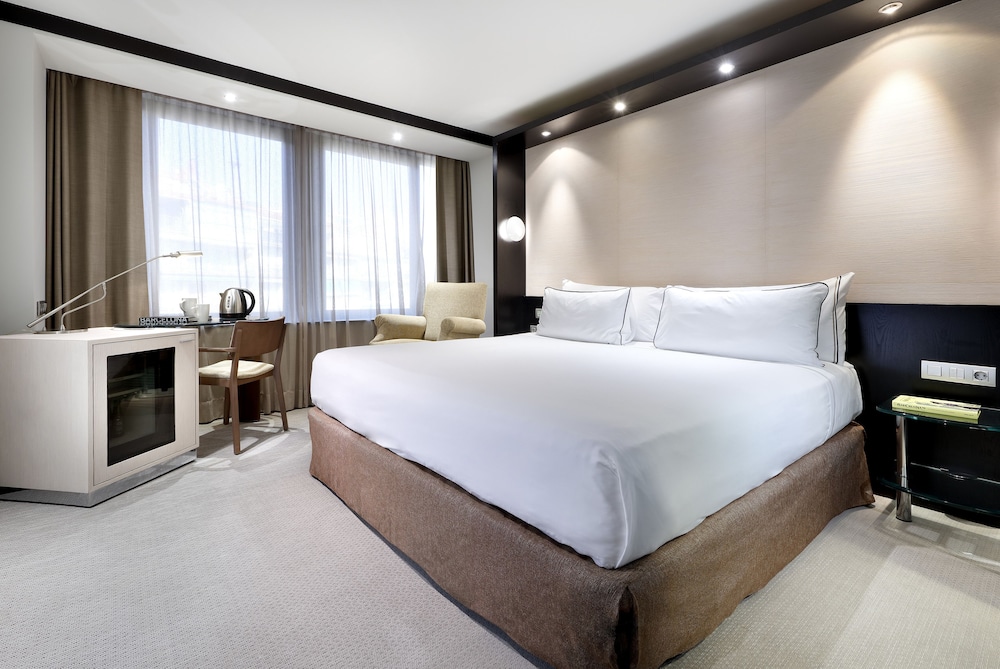 Room (Melia, 2+1)
