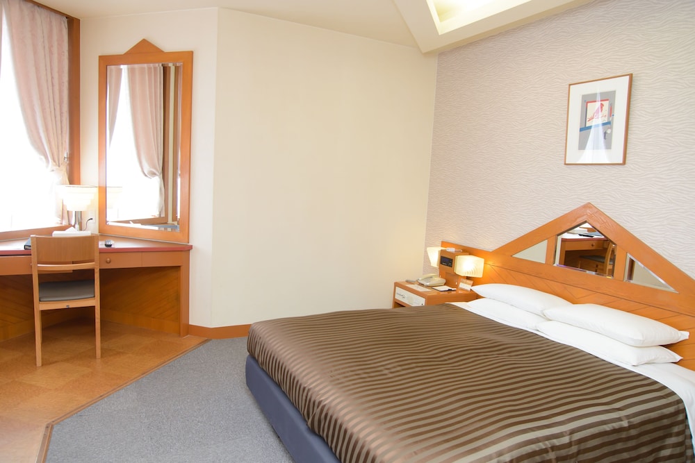Moderate Double Room, Smoking, 32 square meters photo 1