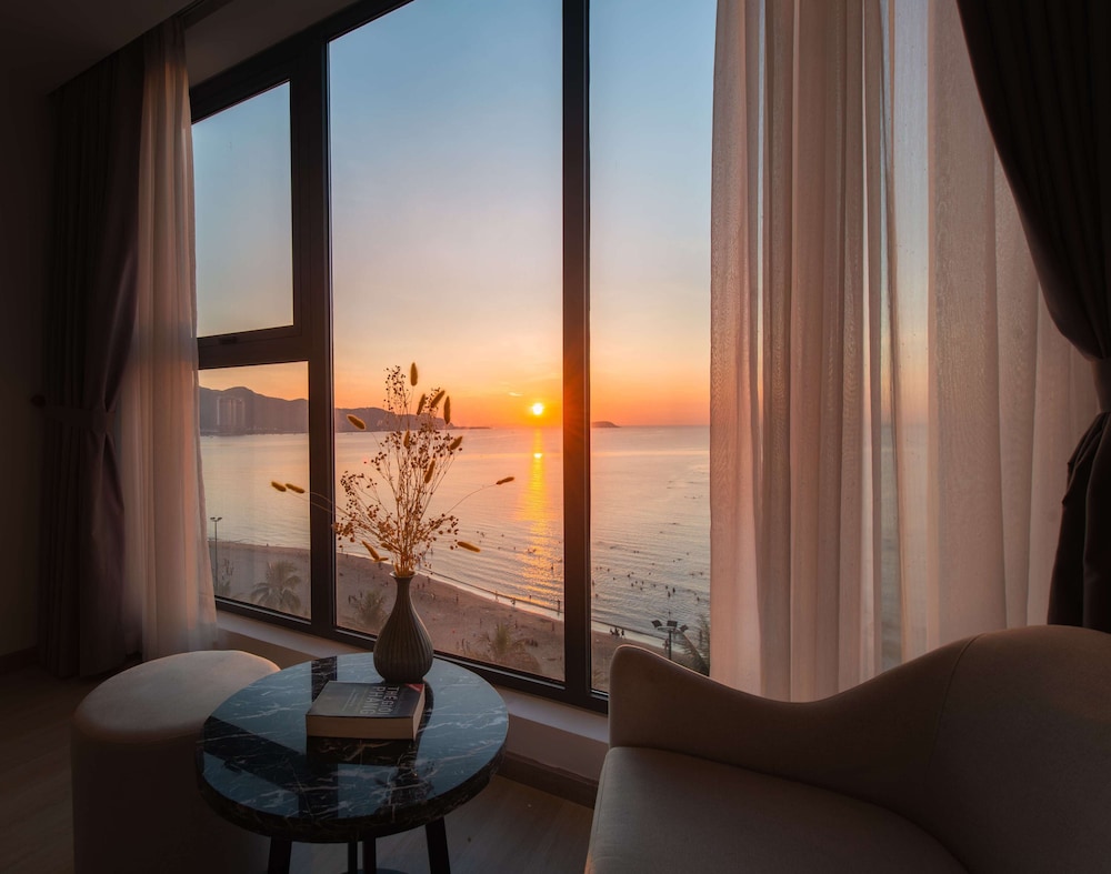 Deluxe Double Room, Ocean View - Photo 12