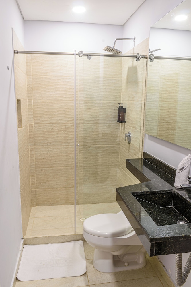 Standard Double or Twin Room - Photo 7