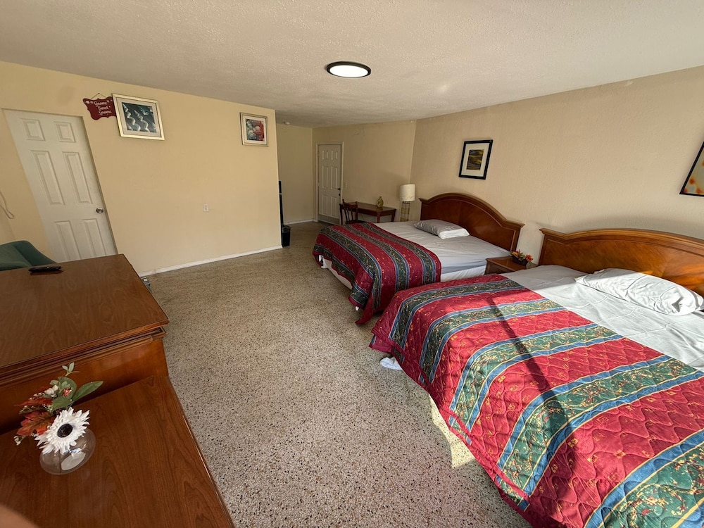 Apartment, Smoking (Double Queen Bed) photo 2
