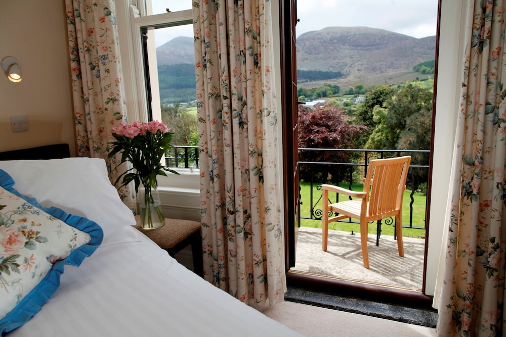 Double or Twin Room, Non Smoking - Photo 6