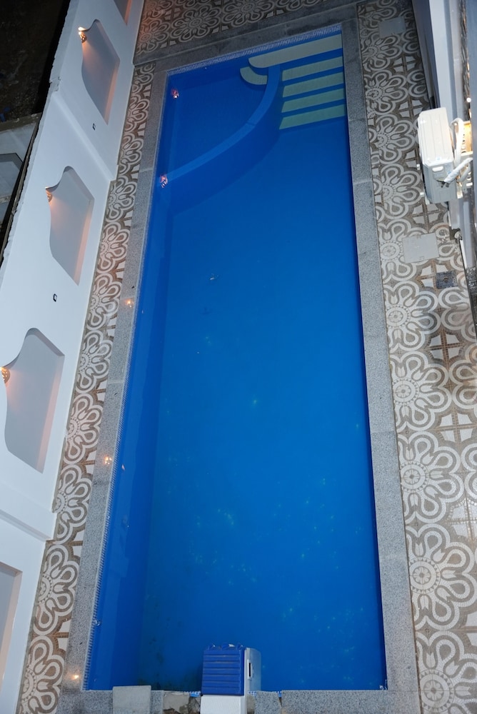 Luxury Villa photo 2