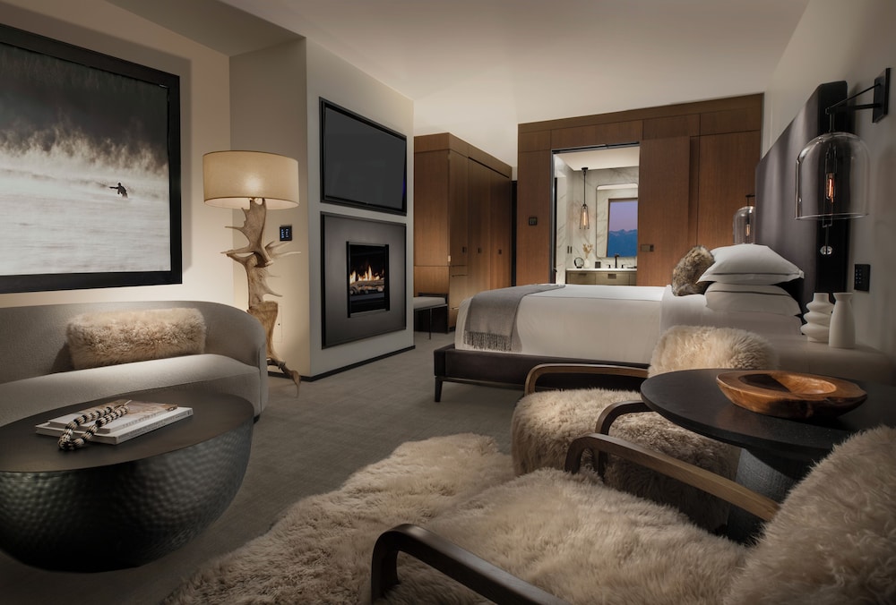 Grand Reflection Suite photo 1