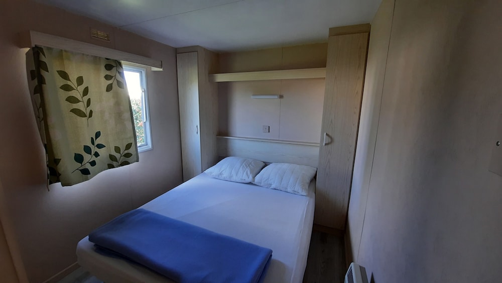 Classic Mobile Home, 2 Bedrooms (Grand Willerby) photo 1