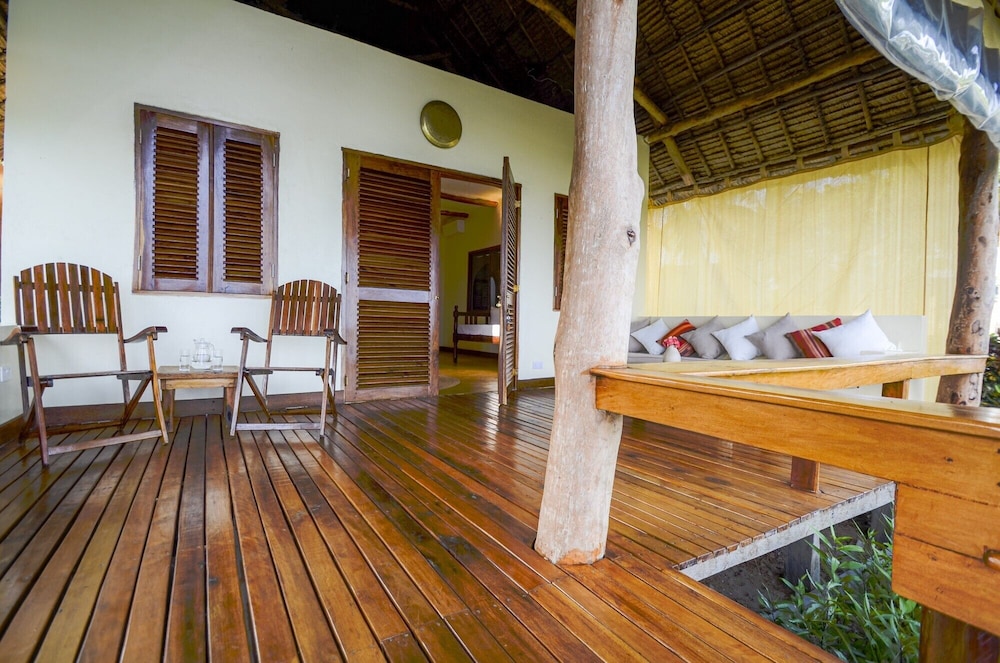 Tatu - Luxury Double or Twin Room, Terrace, Ocean Views photo 2
