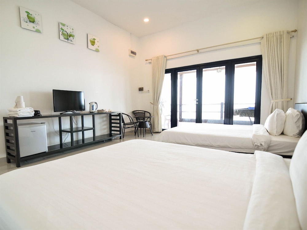 Room, 2 Queen Beds, Ground Floor photo 1