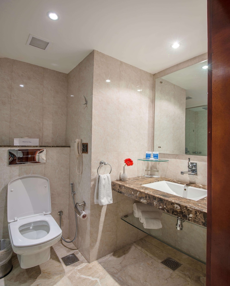 Premium Room, 2 Twin Beds - Photo 5