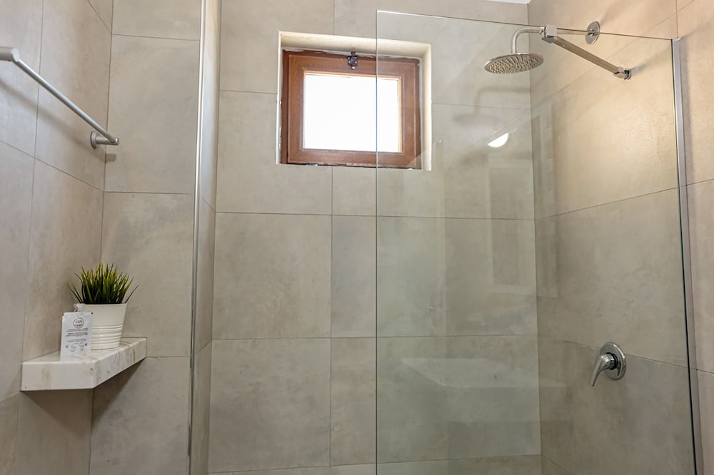 Quadruple Room with Sea View photo 3