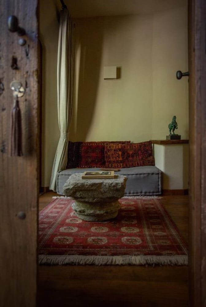 Deluxe Suite - Photo 8