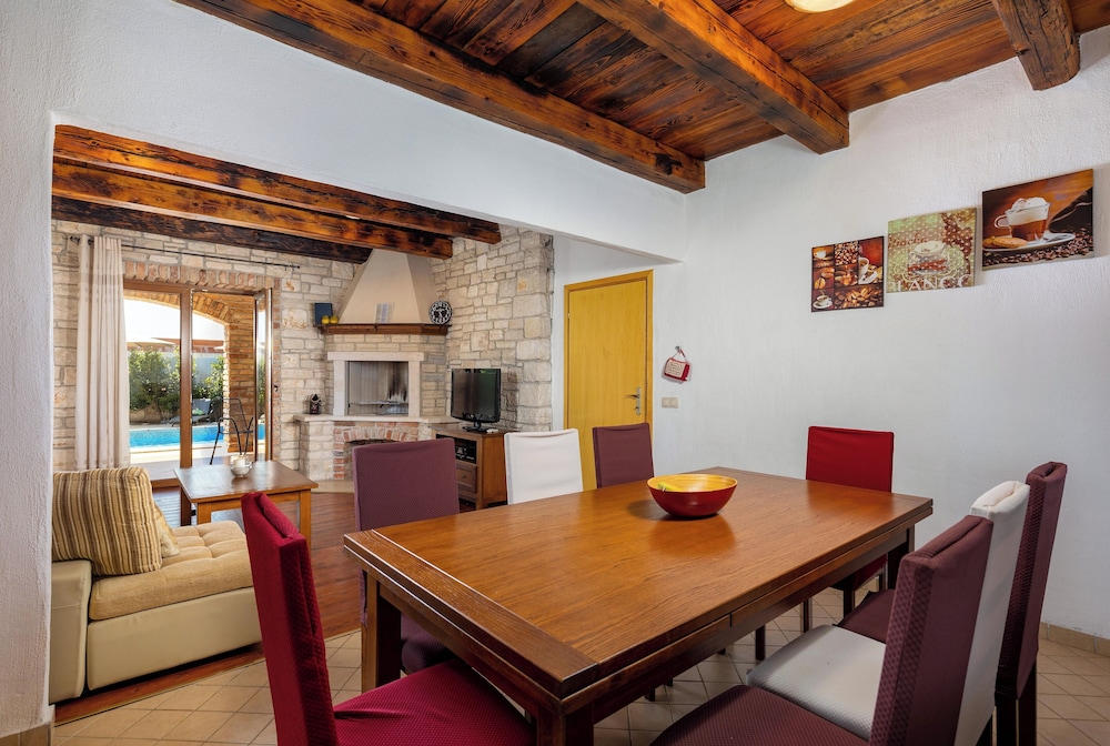 Villa, 4 Bedrooms photo 2