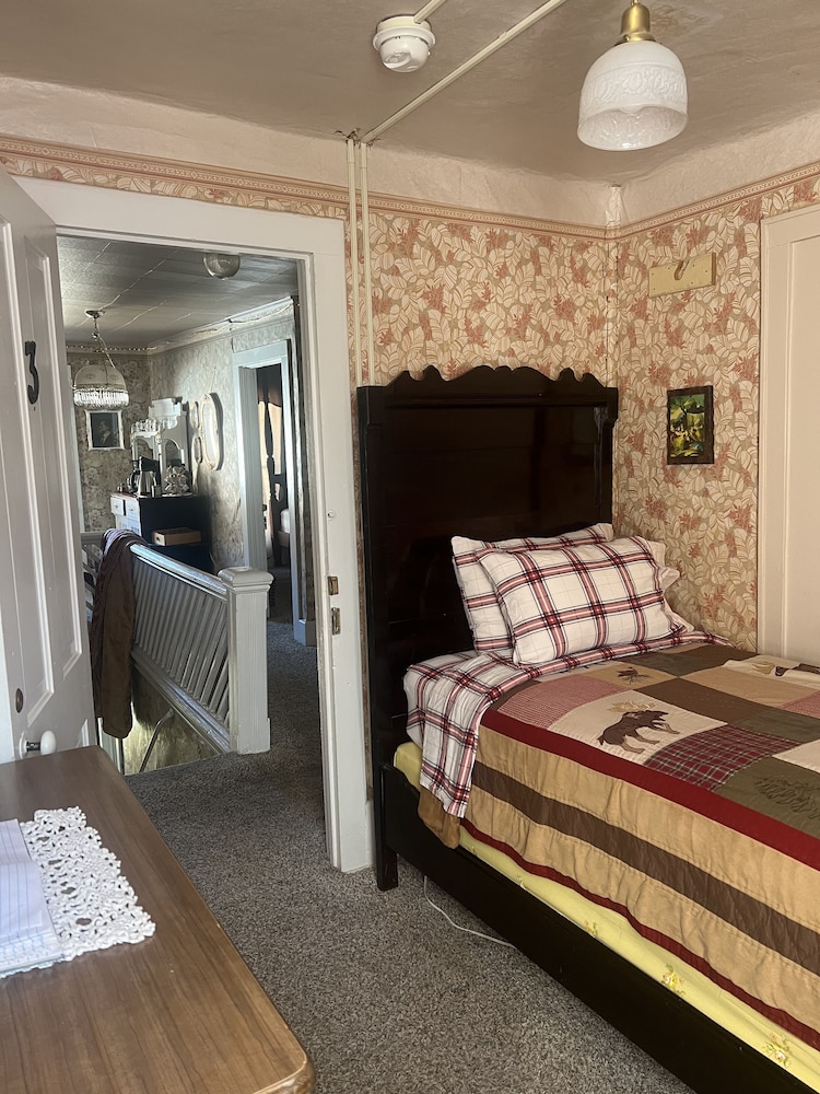 Twin Room, Garden View photo 1