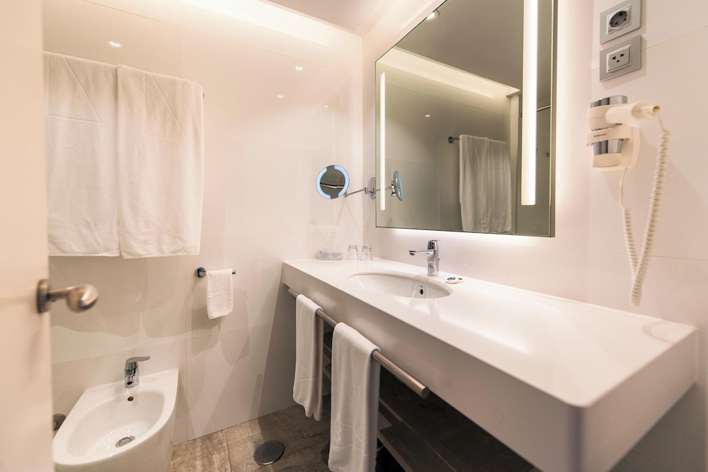 Double Room UP (1 Adult, Access to Up! Level Sun Terrace)