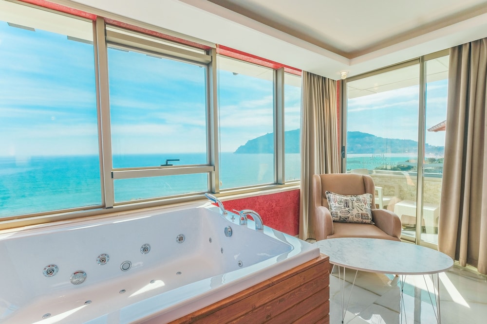 Honeymoon Double Room, Sea View, Beachfront