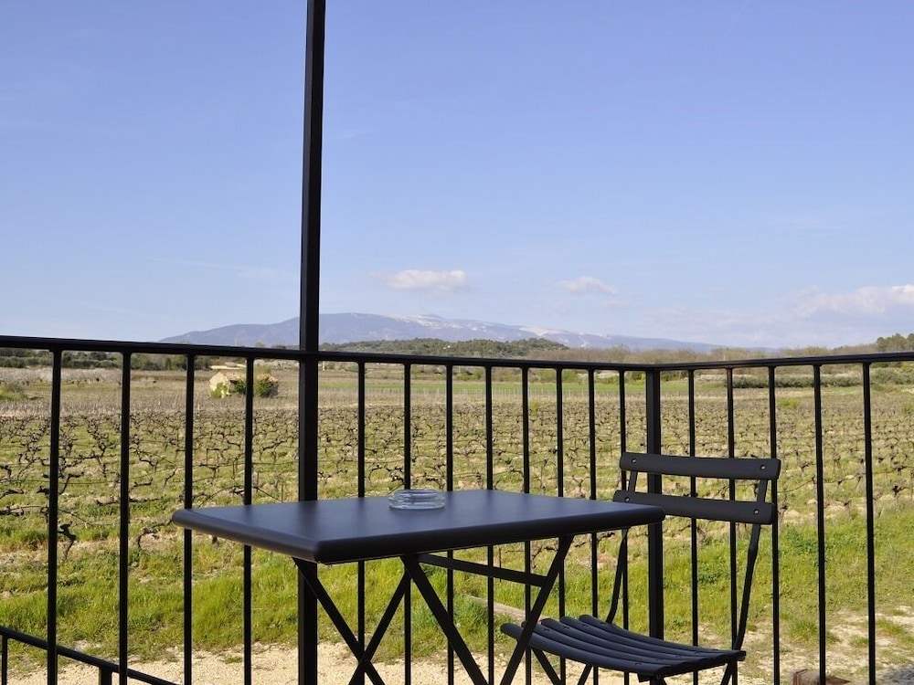 Superior Double Room, Ensuite (Vue sur le Ventoux) photo 3
