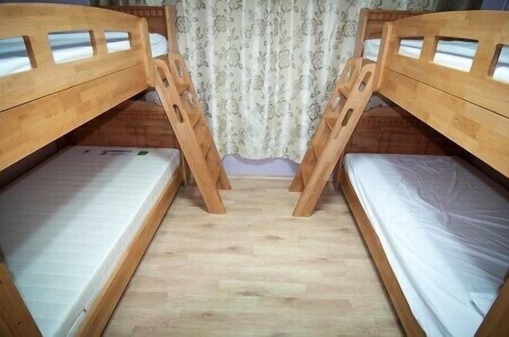 Shared Dormitory, Women only (4 persons) photo 1