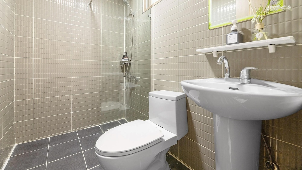 Basic Room, 1 Bedroom (203 stream) - Photo 5
