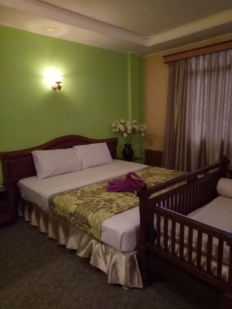 Suite photo 1