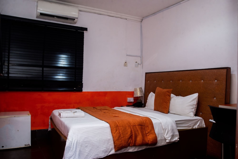 Classic Room - Photo 1