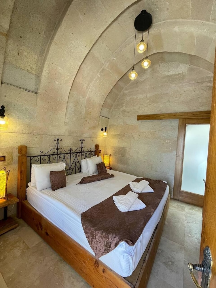 Standard Room - Photo 8