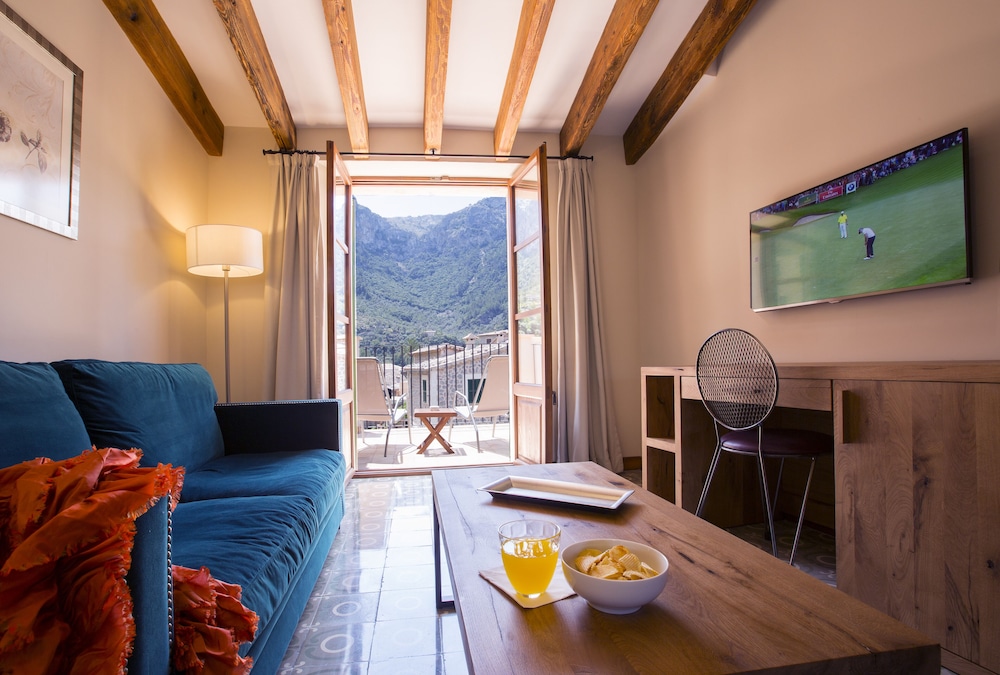 Junior Suite, Terrace, Mountain View