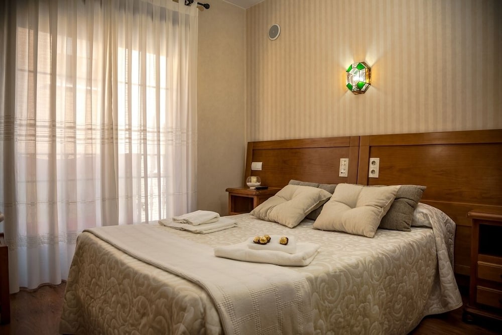 Double Room - Photo 3