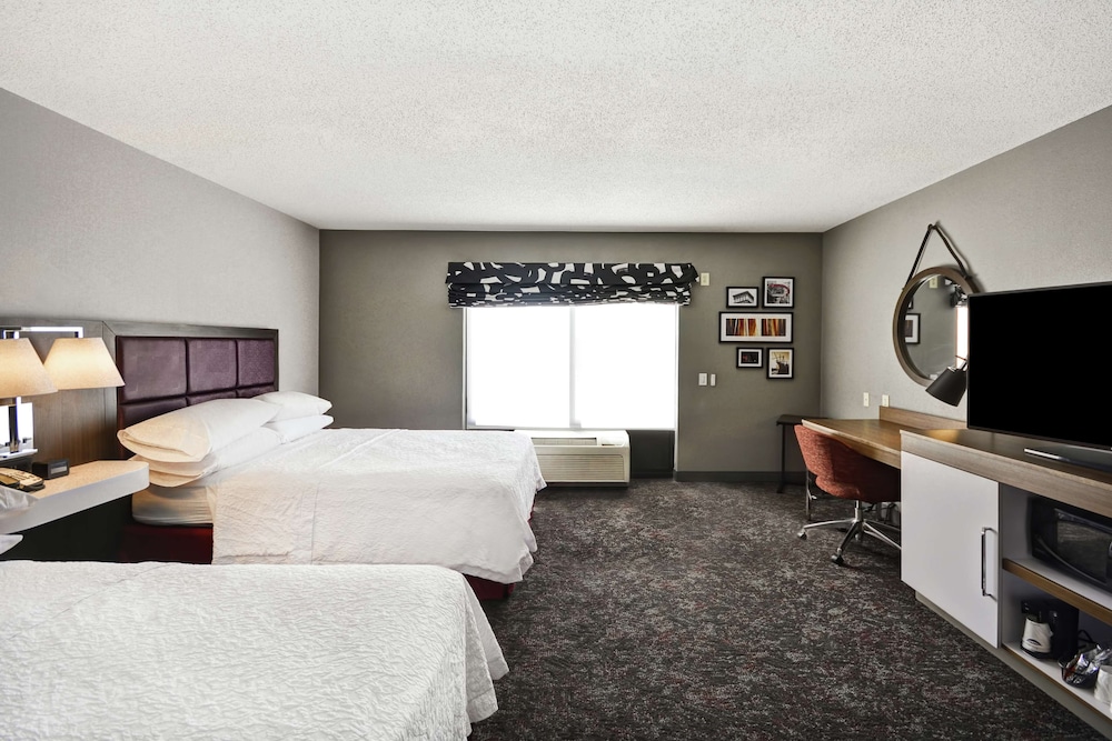 Room, 2 Queen Beds, Accessible (Roll-In Shower) - Photo 3