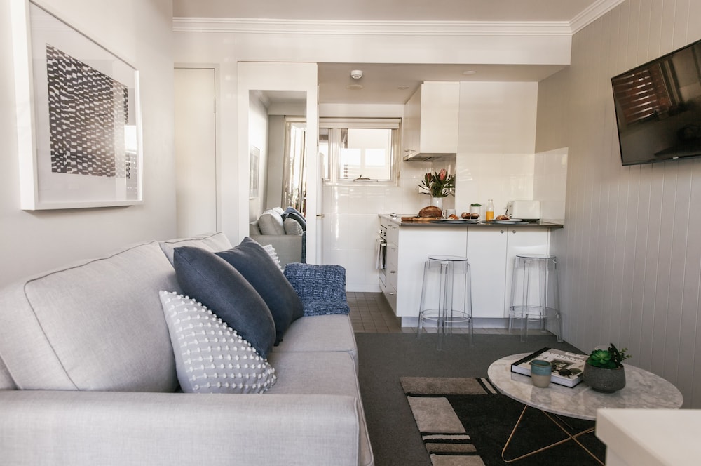 One Bedroom Apartment - Photo 1