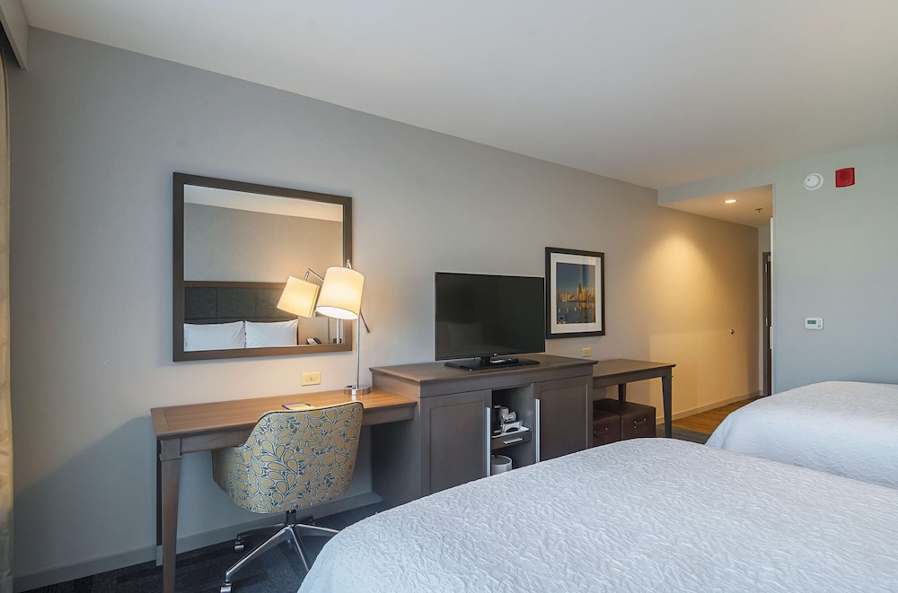 Room, 2 Queen Beds, Refrigerator