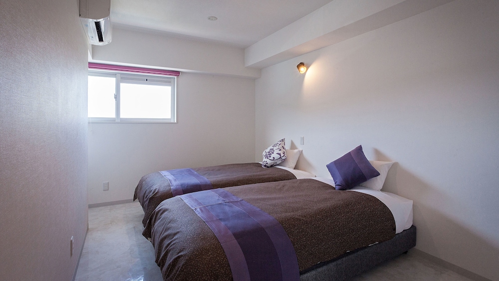 Suite - Photo 3