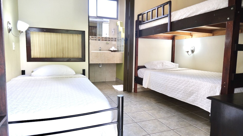 Economy Triple Room, 1 Bedroom, Pool View