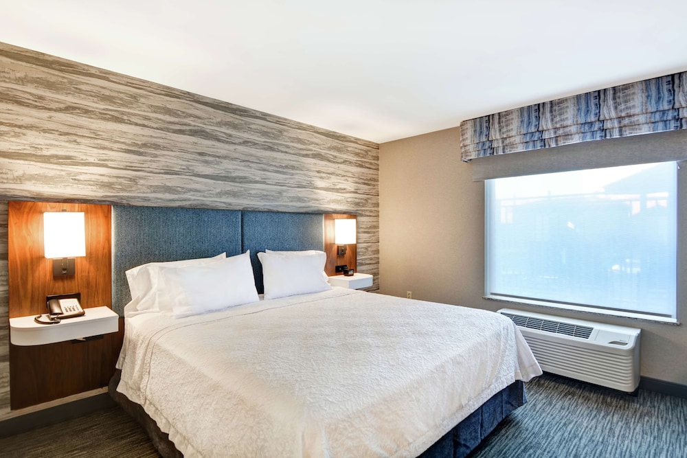 Room, 1 King Bed, Accessible, Non Smoking - Photo 1