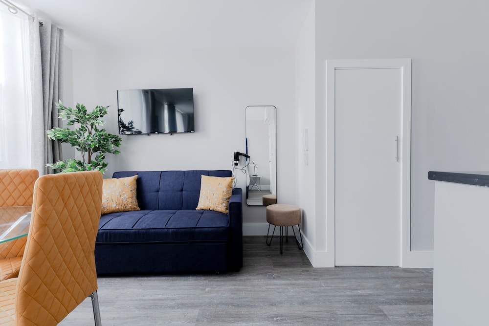 Superior Studio, Private Bathroom, City View photo 3