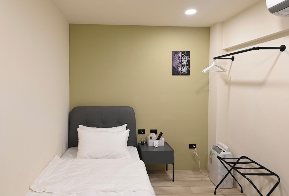 Basic Single Room photo 1